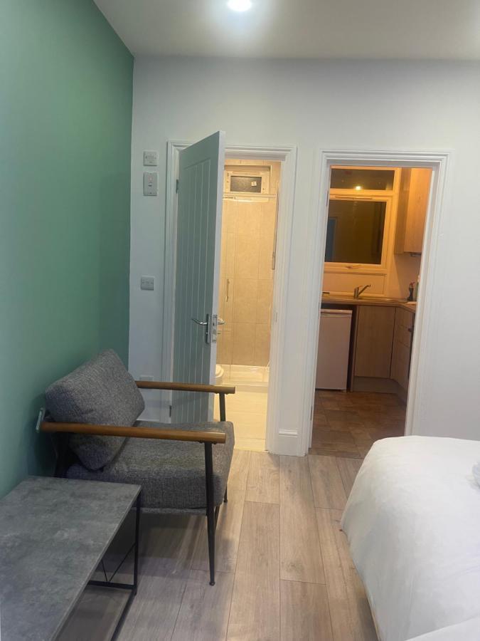 East Self Check In Apartament