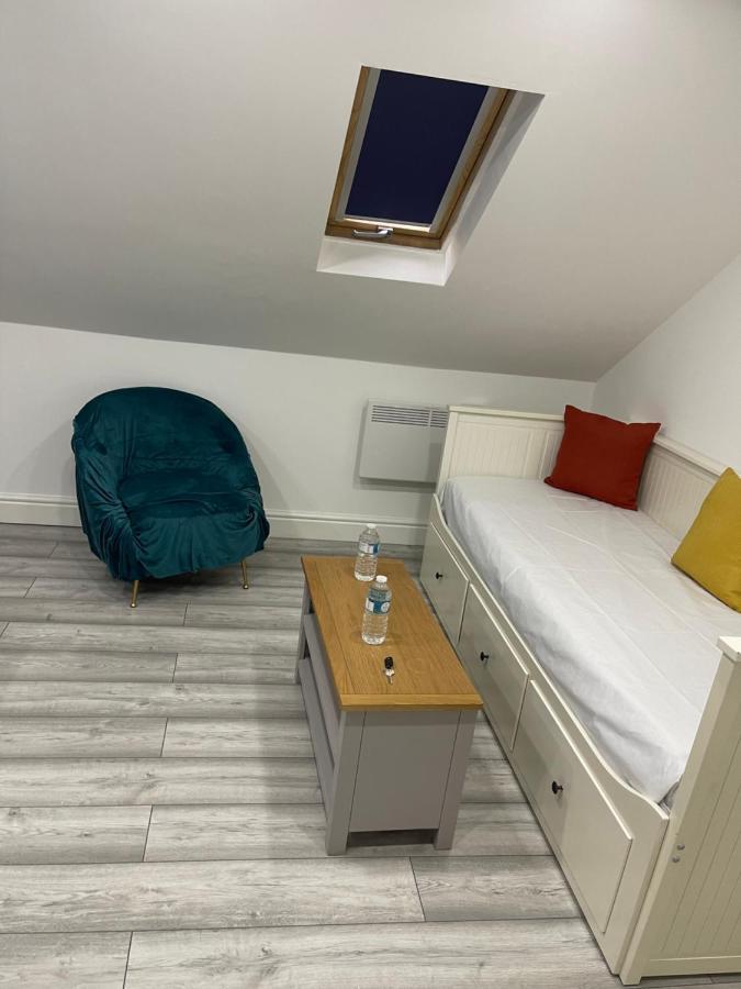 East Self Check In Apartament *