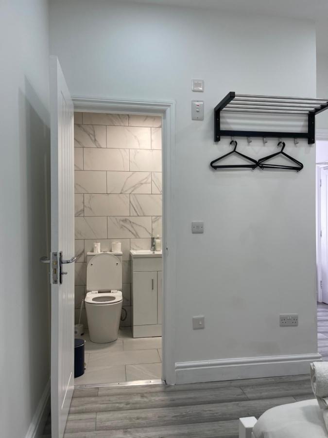 Apartament East Self Check In Londra